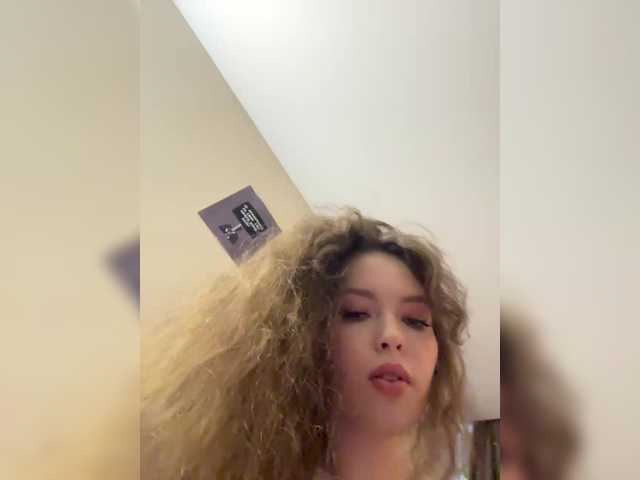LadyEmily live cam on BongaCams