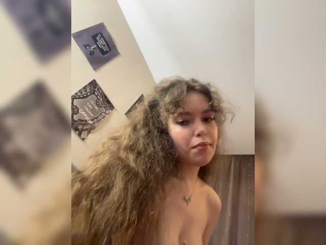 ladyemily cam belle