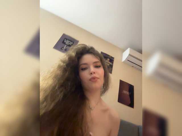 LadyEmily live cam on BongaCams