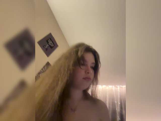 LadyEmily live cam on BongaCams