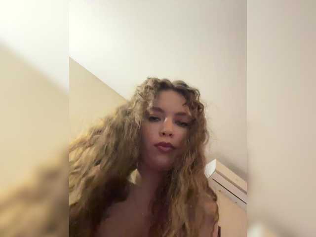 LadyEmily live cam on BongaCams