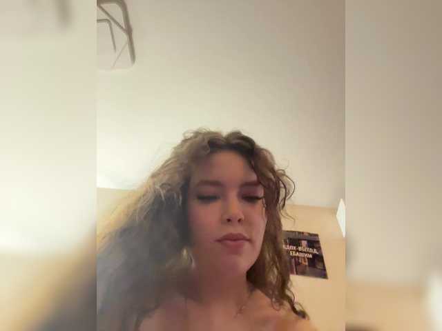 LadyEmily live cam on BongaCams