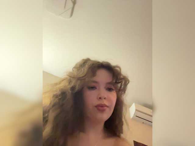 LadyEmily live cam on BongaCams