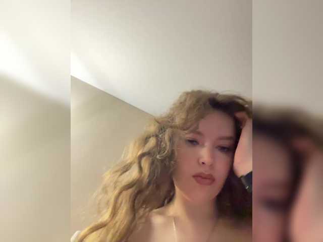 LadyEmily live cam on BongaCams