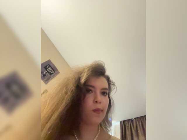 YourLadyyy live webcam show