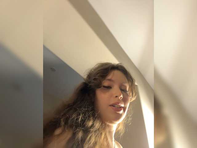 LadyEmily live cam on BongaCams