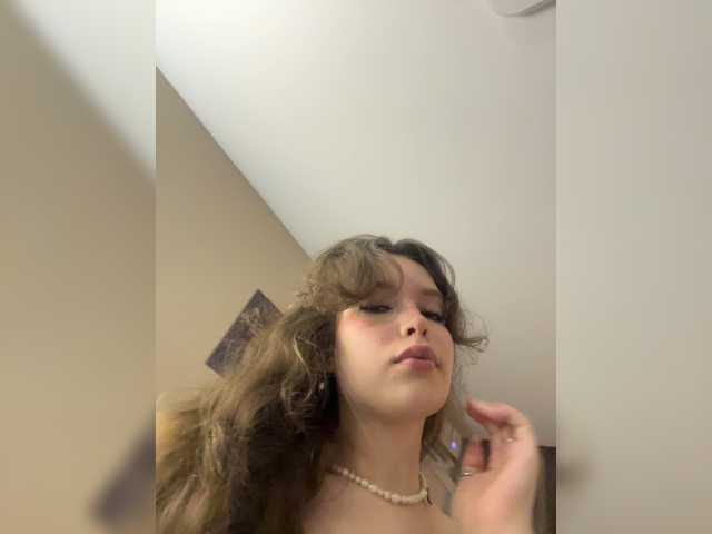 LadyEmily live cam on BongaCams