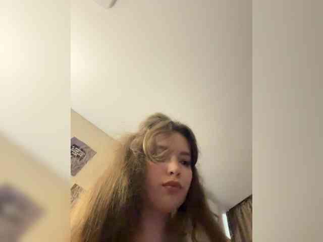YourLadyyy webcam
