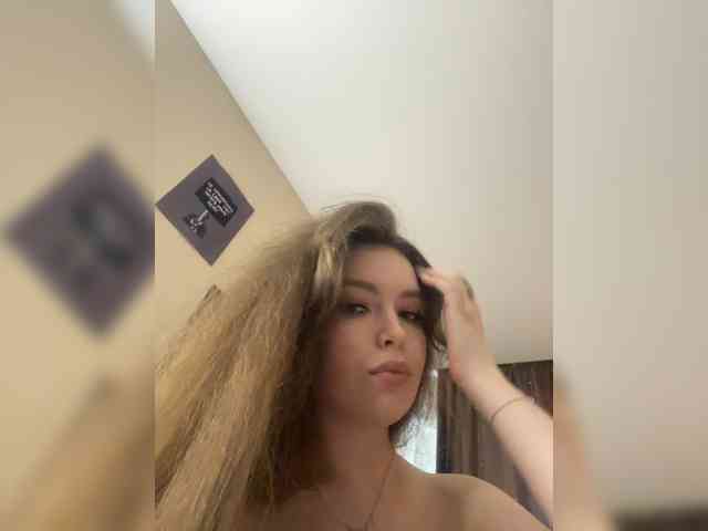 YourLadyyy webcam