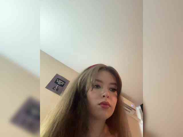 YourLadyyy webcam