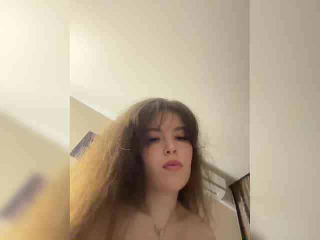 YourLadyyy webcam