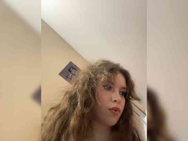 YourLadyyy webcam