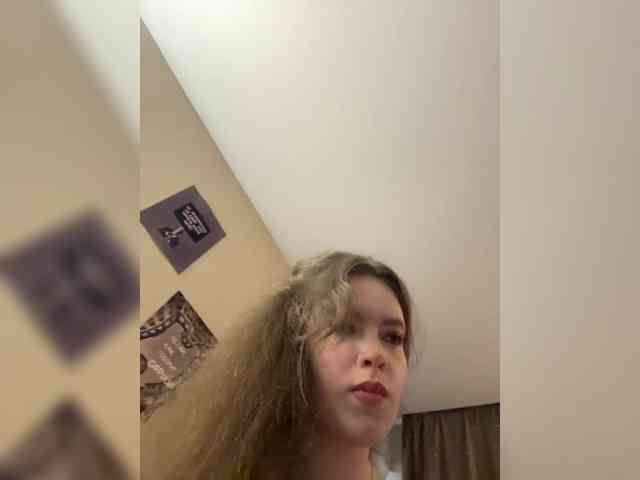 YourLadyyy webcam