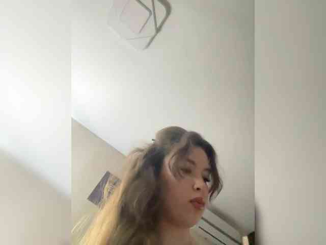 YourLadyyy webcam