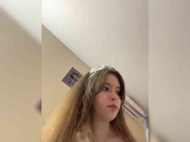 YourLadyyy webcam