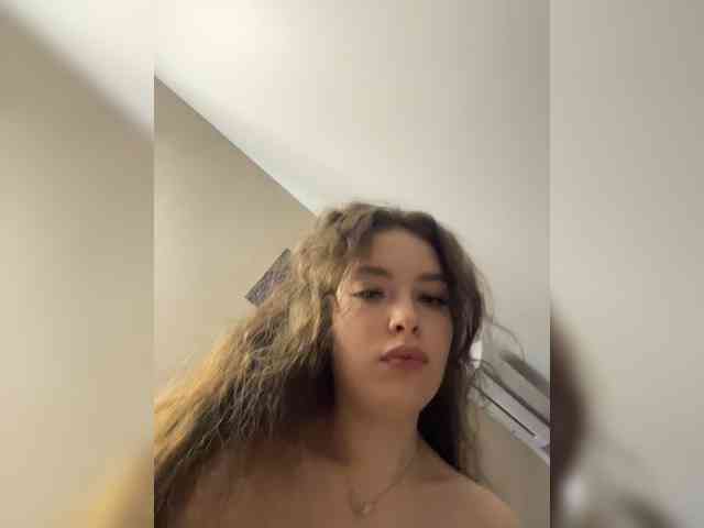 YourLadyyy webcam