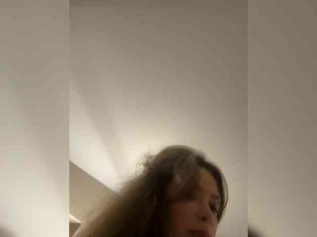YourLadyyy webcam