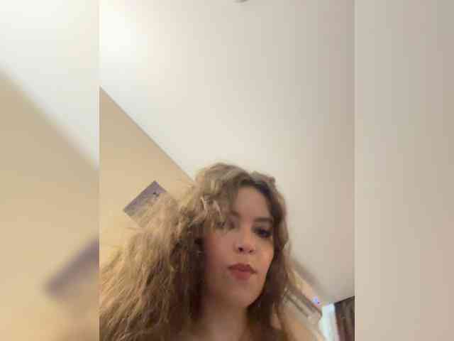 YourLadyyy webcam