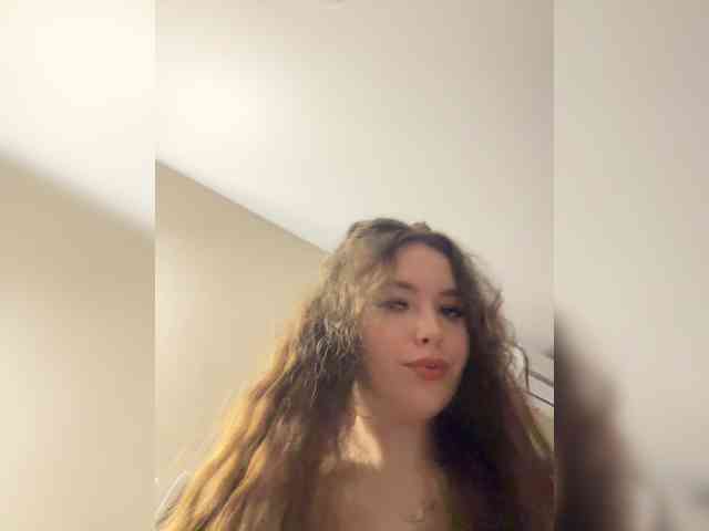 YourLadyyy webcam