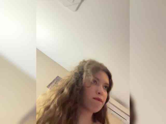 YourLadyyy webcam