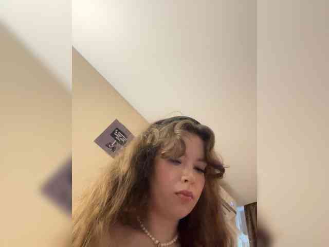 YourLadyyy webcam