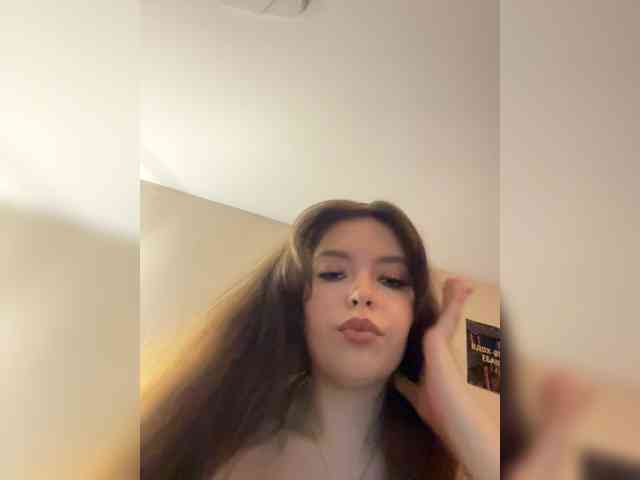 YourLadyyy webcam