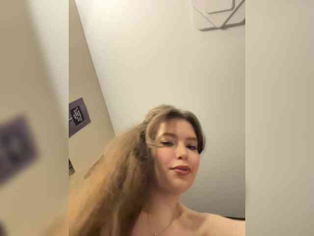 YourLadyyy webcam