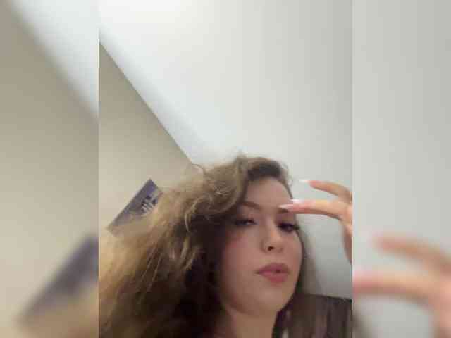 YourLadyyy webcam