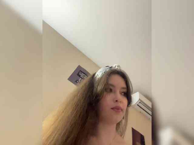 YourLadyyy webcam