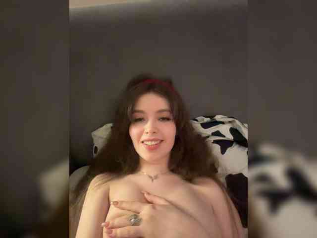 YourLadyyy webcam