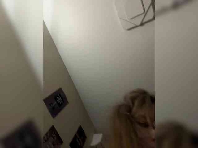 YourLadyyy webcam