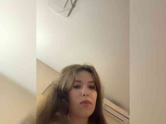 YourLadyyy webcam