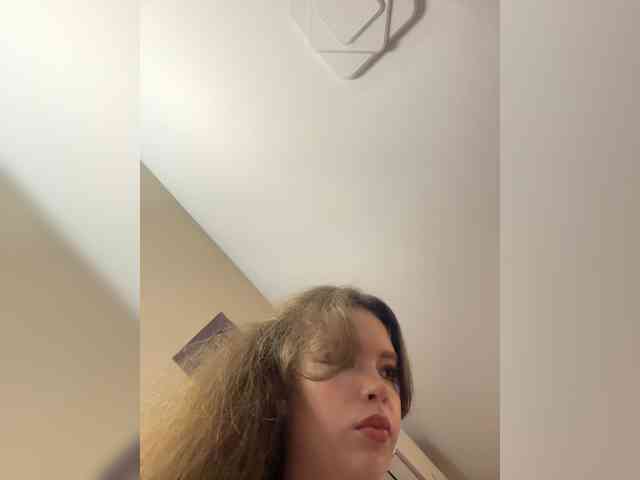 YourLadyyy webcam