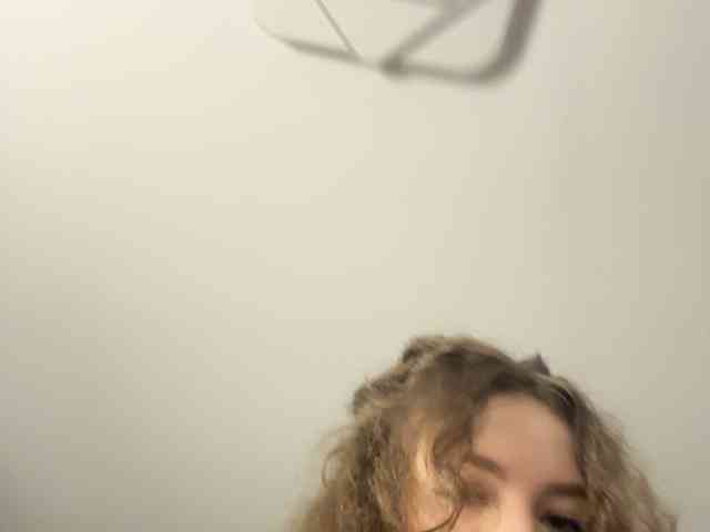 YourLadyyy webcam