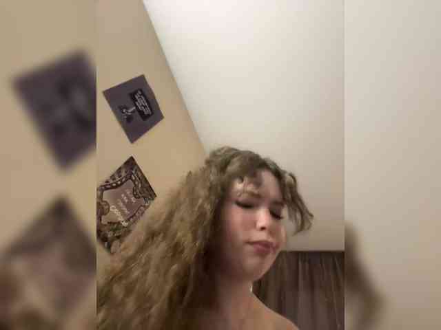 LadyEmily Sex Cam Show