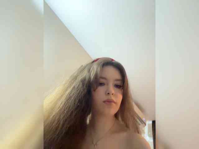 YourLadyyy webcam