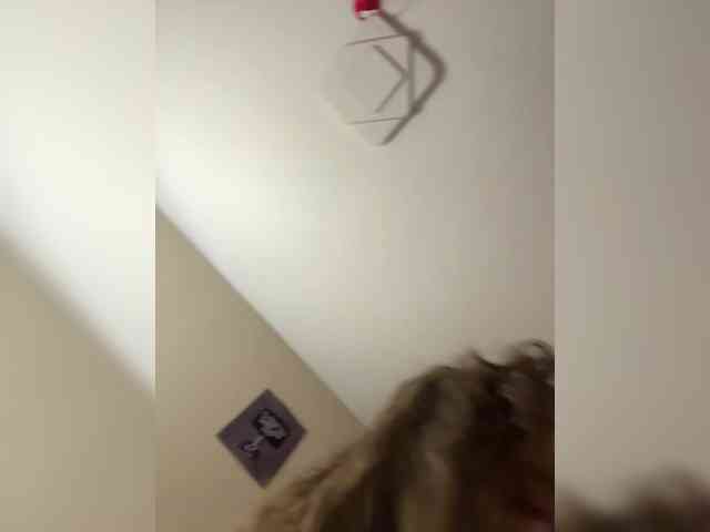 YourLadyyy webcam