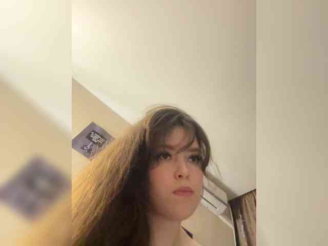 YourLadyyy webcam