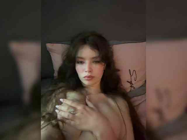 YourLadyyy webcam