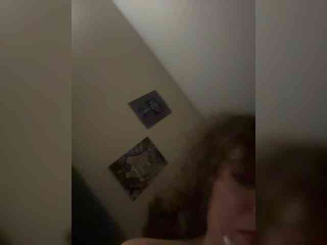 YourLadyyy webcam