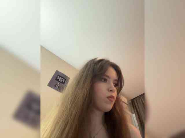 YourLadyyy webcam
