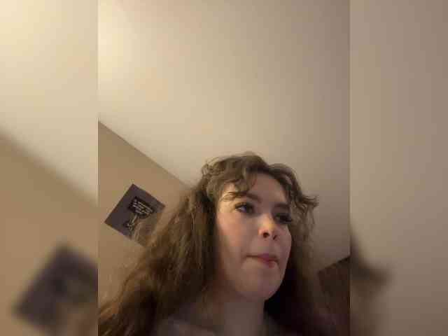 YourLadyyy webcam
