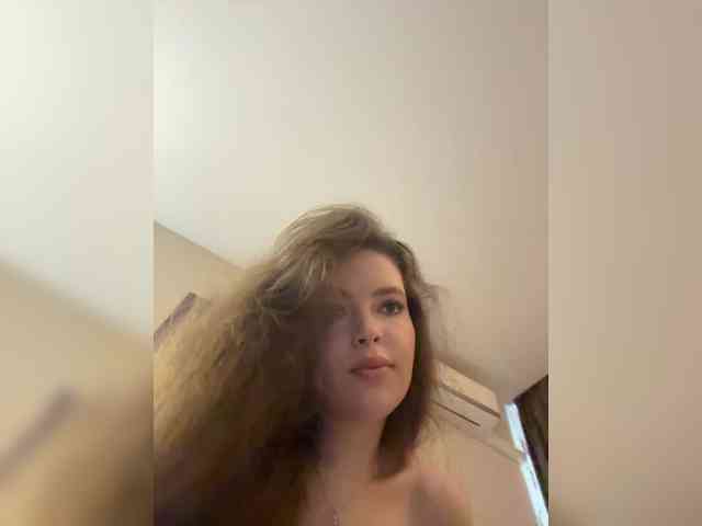 YourLadyyy webcam