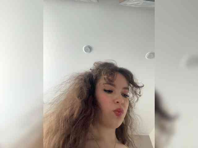 YourLadyyy webcam