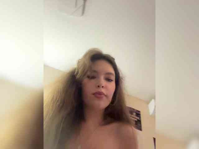YourLadyyy webcam