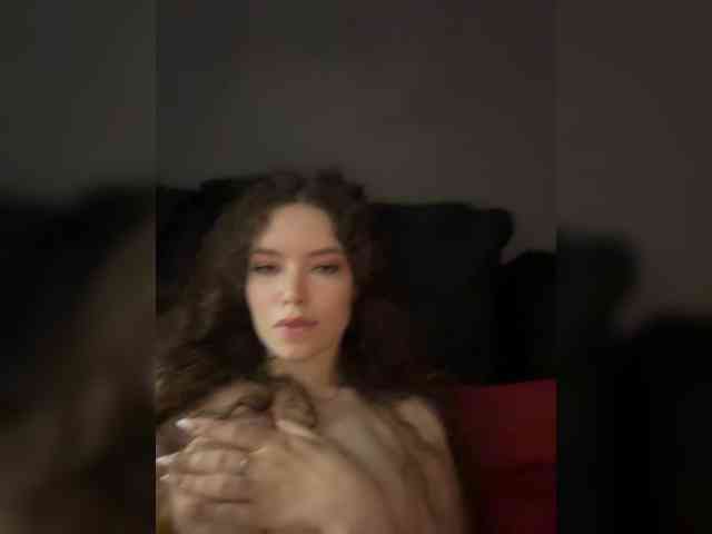 YourLadyyy webcam