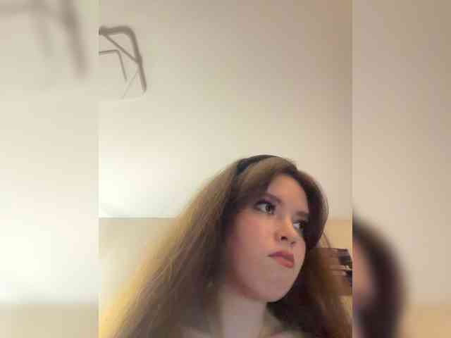 YourLadyyy webcam