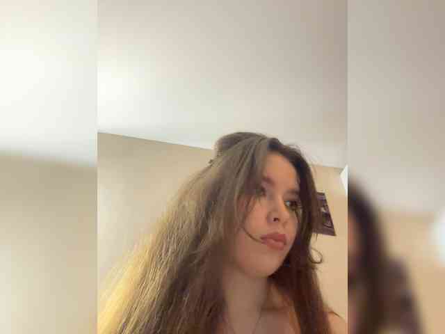 YourLadyyy webcam