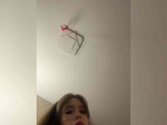 YourLadyyy webcam