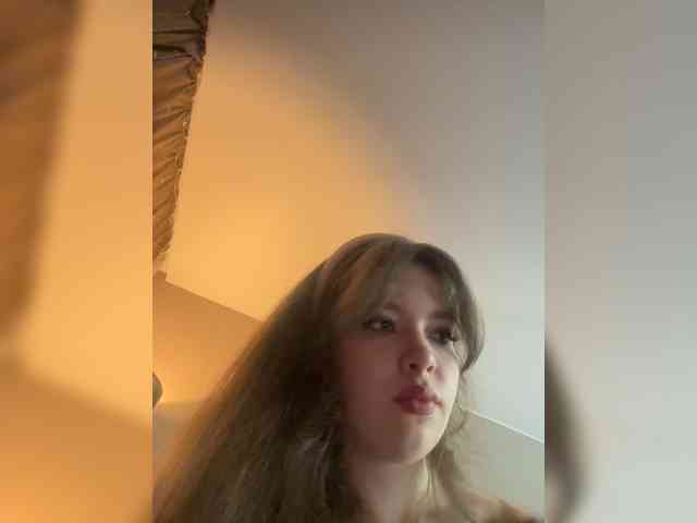YourLadyyy webcam